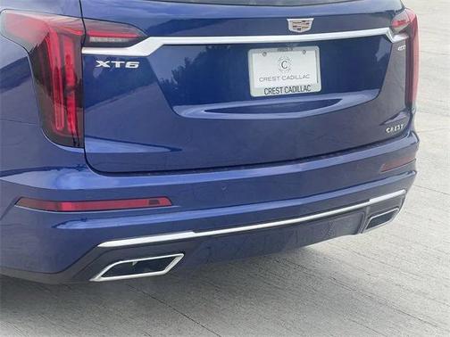 2025 Cadillac XT6 Premium Luxury FWD