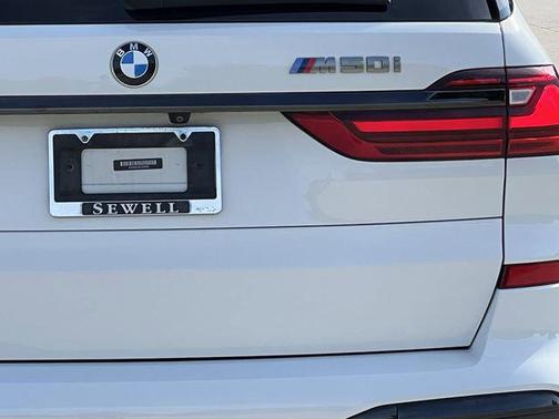 2020 BMW X7 M50i