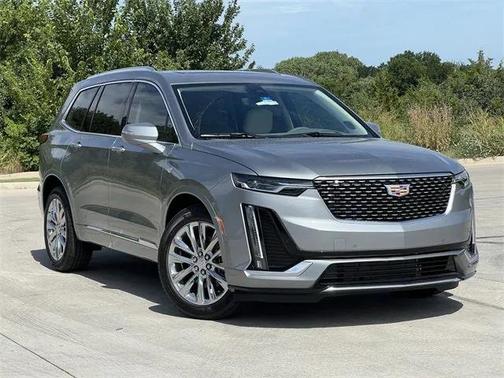 2025 Cadillac XT6 Premium Luxury FWD