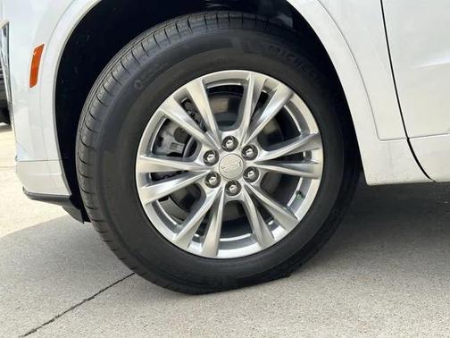 2025 Cadillac XT6 Luxury FWD