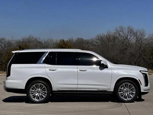 2026 Cadillac Escalade Luxury