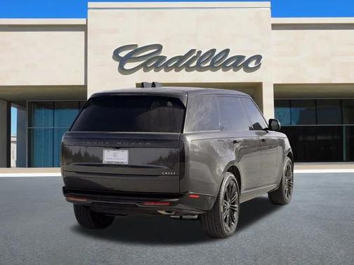 2025 Land Rover Range Rover SE