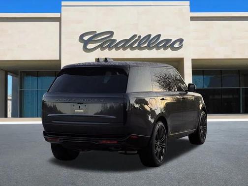2025 Land Rover Range Rover SE