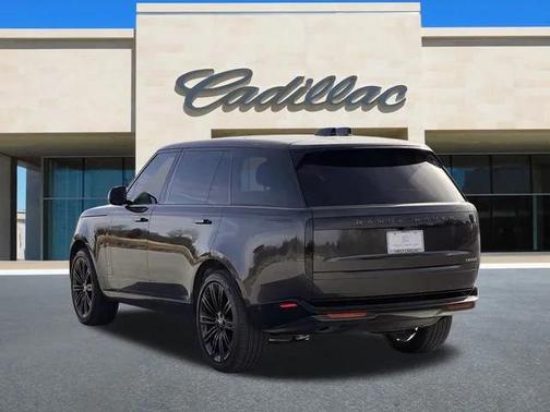 2025 Land Rover Range Rover SE