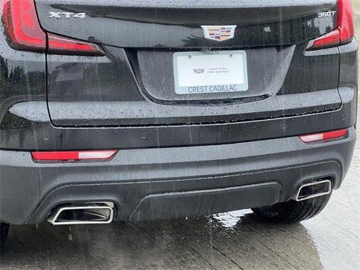 2022 Cadillac XT4 Luxury