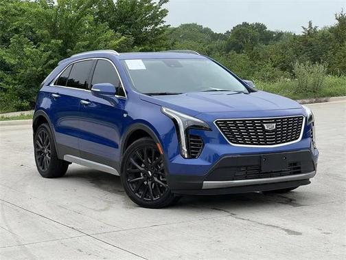 2023 Cadillac XT4 Premium Luxury