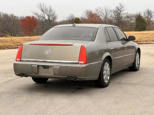 2011 Cadillac DTS Premium Collection