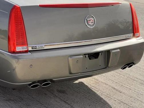 2011 Cadillac DTS Premium Collection