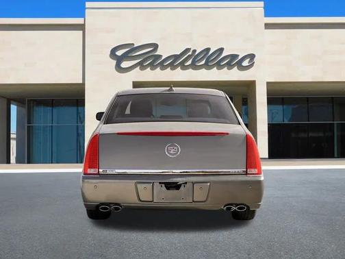 2011 Cadillac DTS Premium Collection