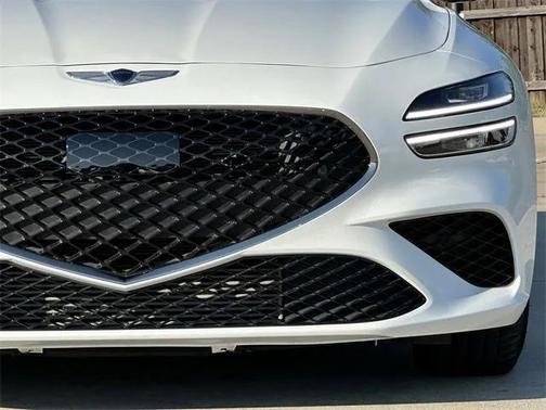 2023 Genesis G70 2.0T RWD