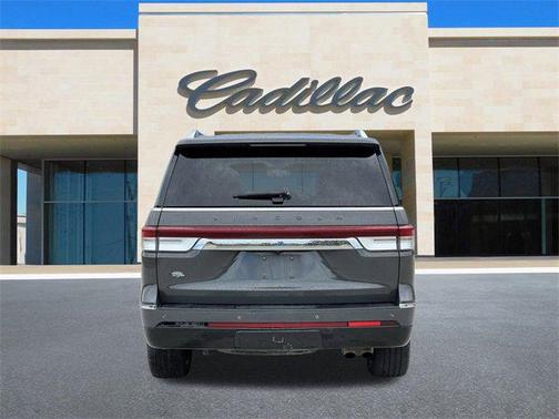 2022 Lincoln Navigator Black Label
