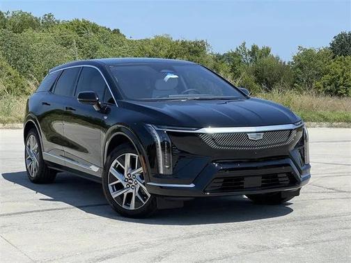 2025 Cadillac OPTIQ Luxury 1