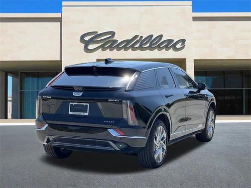 2025 Cadillac OPTIQ Luxury 1