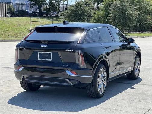 2025 Cadillac OPTIQ Luxury 1