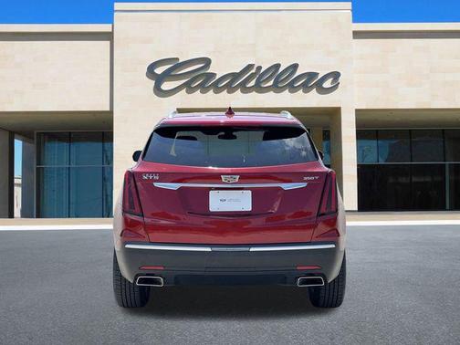 2022 Cadillac XT5 Luxury
