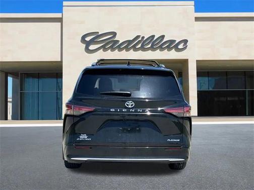 2025 Toyota Sienna Platinum 7 Passenger