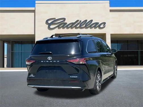 2025 Toyota Sienna Platinum 7 Passenger