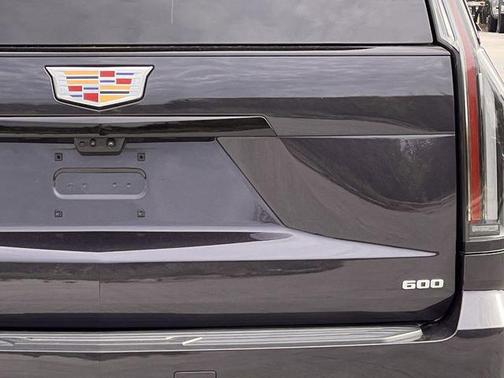 2025 Cadillac Escalade Sport