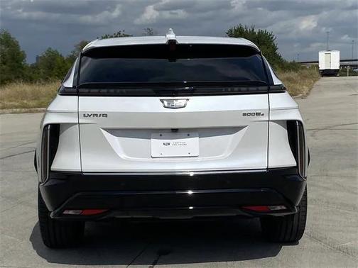 2024 Cadillac LYRIQ Luxury