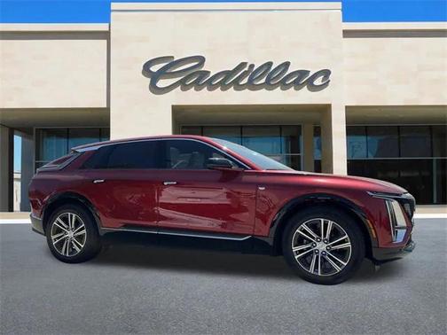 2025 Cadillac LYRIQ Luxury 1