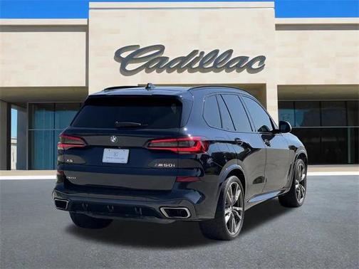 2021 BMW X5 M50i