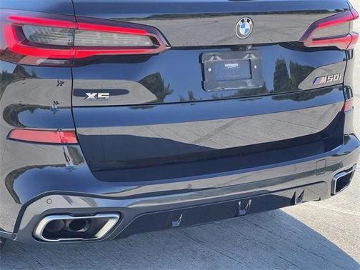 2021 BMW X5 M50i