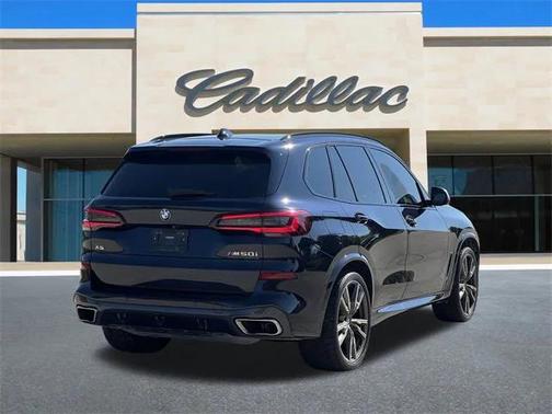 2021 BMW X5 M50i
