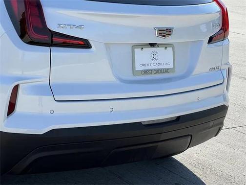2024 Cadillac XT4 Luxury