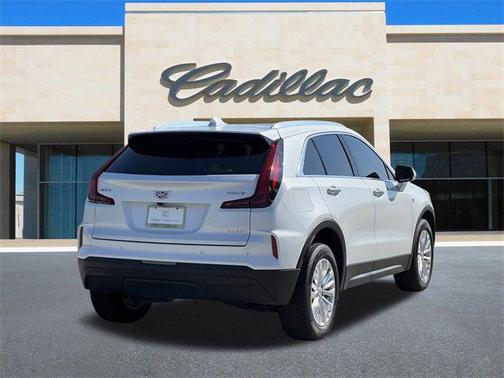 2024 Cadillac XT4 Luxury