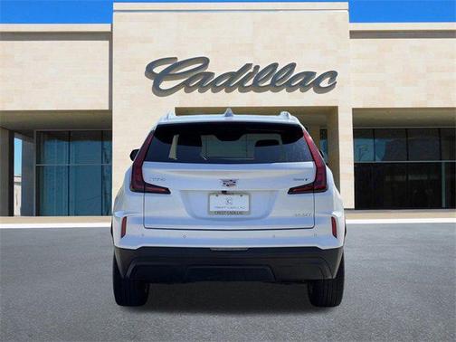 2024 Cadillac XT4 Luxury