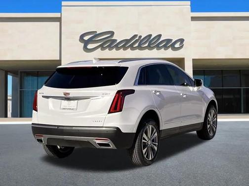 2026 Cadillac XT5 Luxury