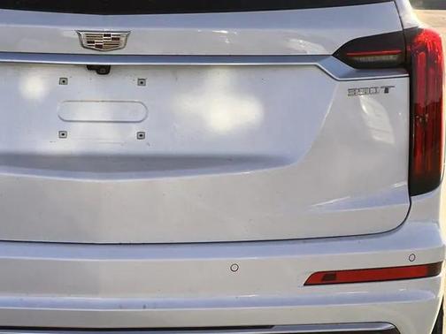 2023 Cadillac XT6 Luxury FWD