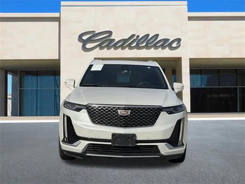 2023 Cadillac XT6 Luxury FWD