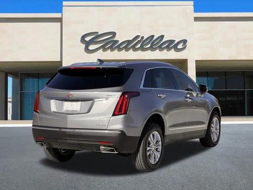 2026 Cadillac XT5 Luxury
