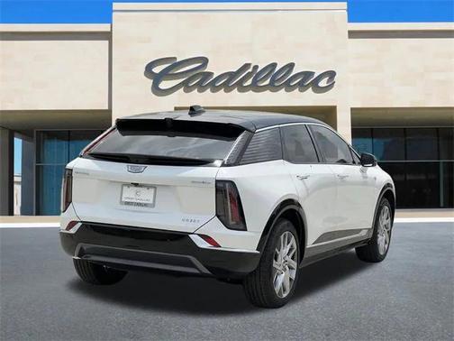 2025 Cadillac OPTIQ Luxury 1