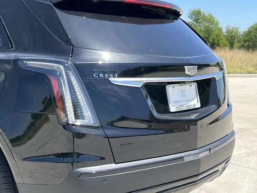 2025 Cadillac XT5 Sport