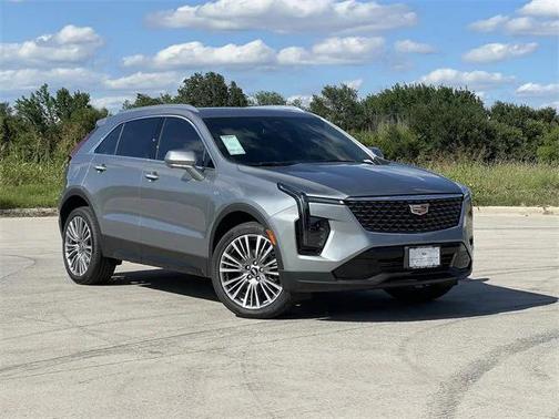 2025 Cadillac XT4 Premium Luxury
