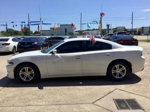 2016 Dodge Charger SE