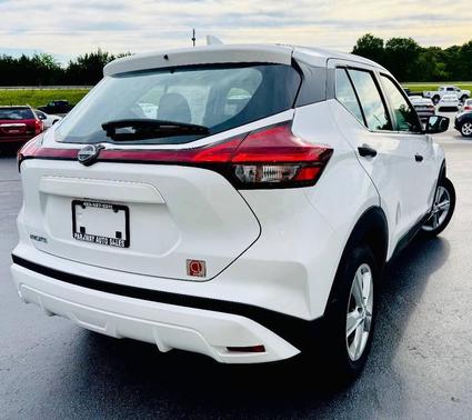 2022 Nissan Kicks S