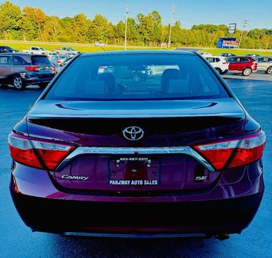 2017 Toyota Camry SE