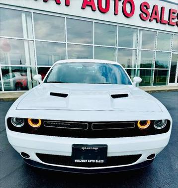 2022 Dodge Challenger SXT