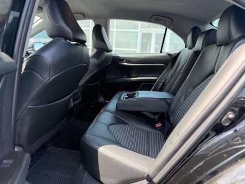 Midnight Black Metallic 2023 Toyota Camry SE
