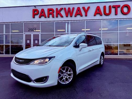 2020 Chrysler Pacifica Touring L