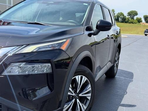 Super Black 2023 Nissan Rogue SV