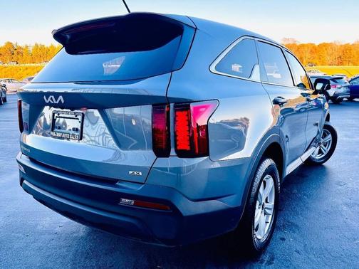 2023 Kia Sorento LX