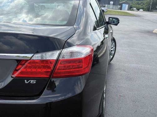 Crystal Black Pearl 2013 Honda Accord EX