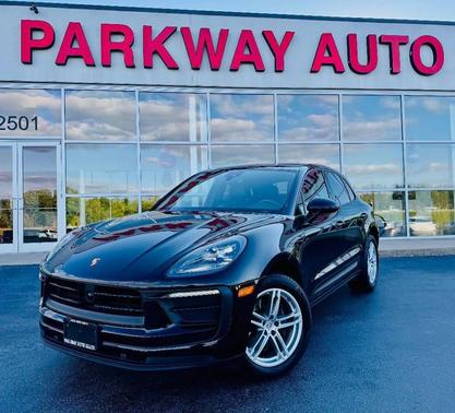 2024 Porsche Macan T AWD 4dr SUV