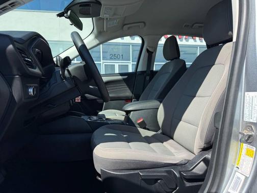 Iconic Silver Metallic 2021 Ford Escape S