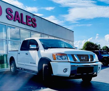 2015 Nissan Titan SV