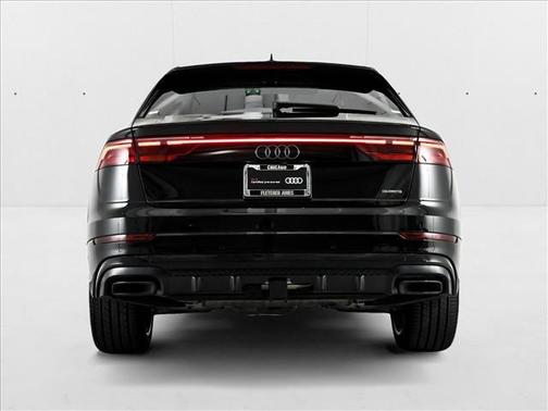 2025 Audi Q8 Prestige